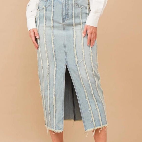 Distressed Maxi Denim Skirt - Picture 2 of 7